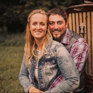 Meet your Posher, Courtney